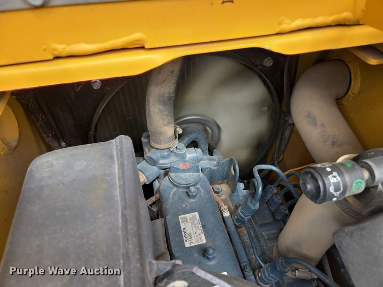 image for item EV1712 2018 Vermeer S925TX compact utility loader