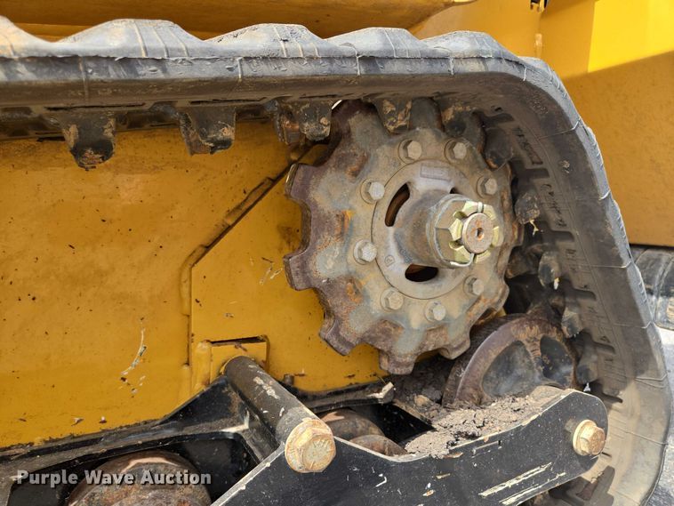 image for item EV1712 2018 Vermeer S925TX compact utility loader