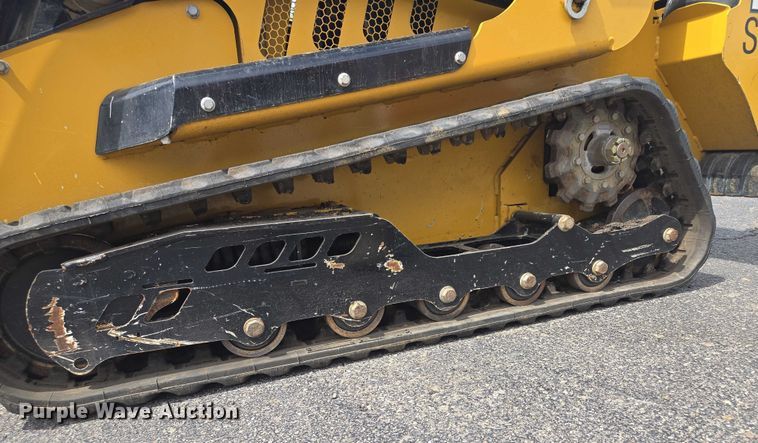 image for item EV1712 2018 Vermeer S925TX compact utility loader