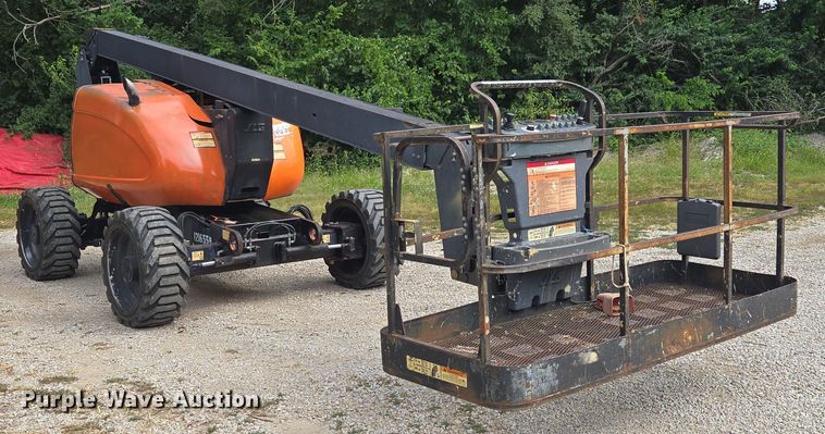 image for item EV1714 2011 JLG 600A boom lift