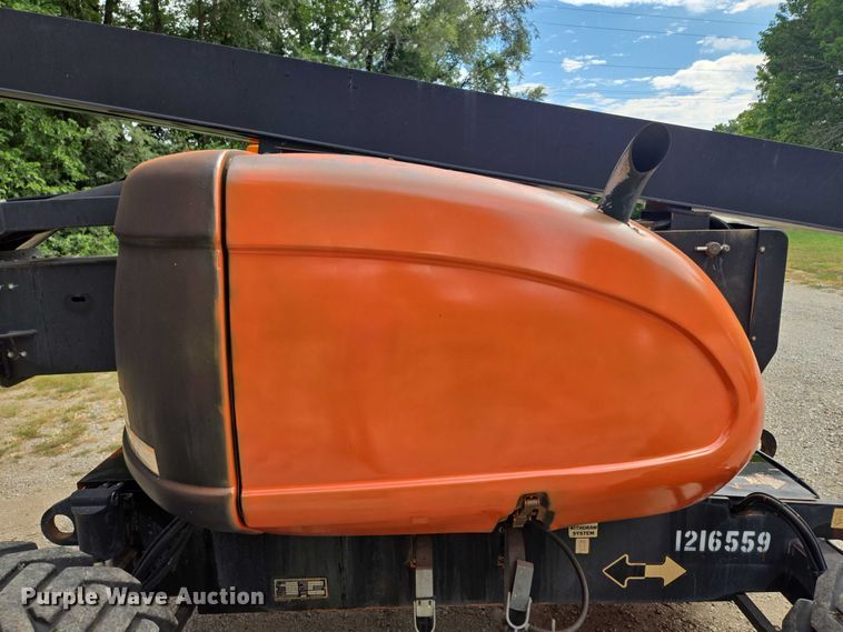 image for item EV1714 2011 JLG 600A boom lift