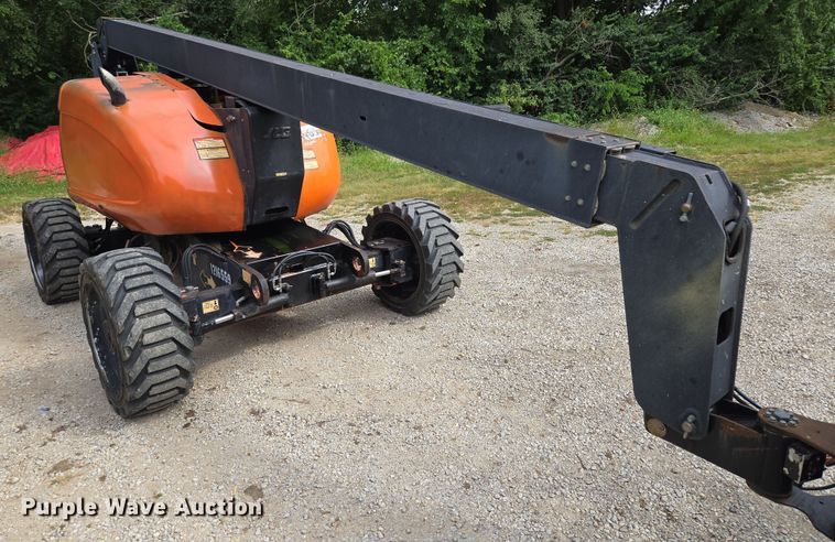 image for item EV1714 2011 JLG 600A boom lift