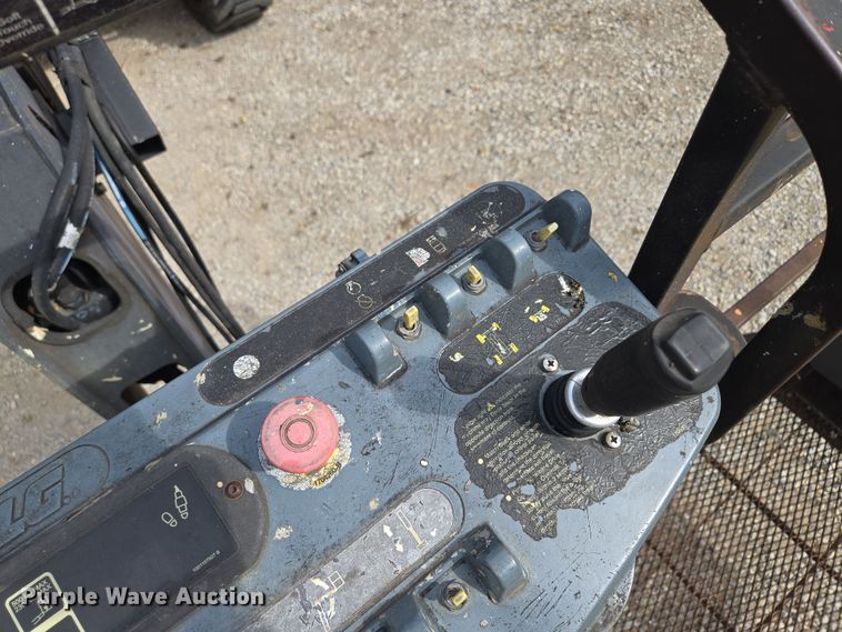 image for item EV1714 2011 JLG 600A boom lift