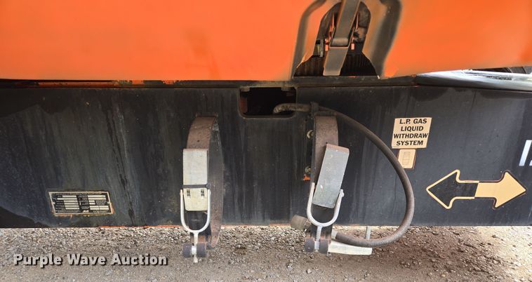 image for item EV1714 2011 JLG 600A boom lift