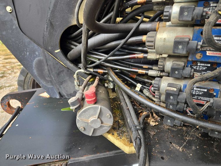 image for item EV1714 2011 JLG 600A boom lift