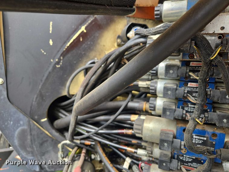 image for item EV1714 2011 JLG 600A boom lift