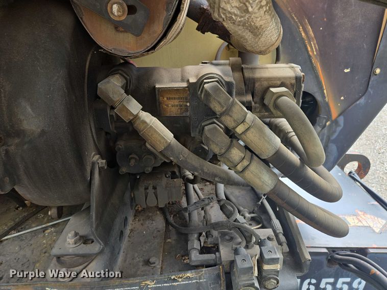 image for item EV1714 2011 JLG 600A boom lift