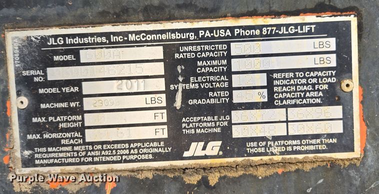 image for item EV1714 2011 JLG 600A boom lift