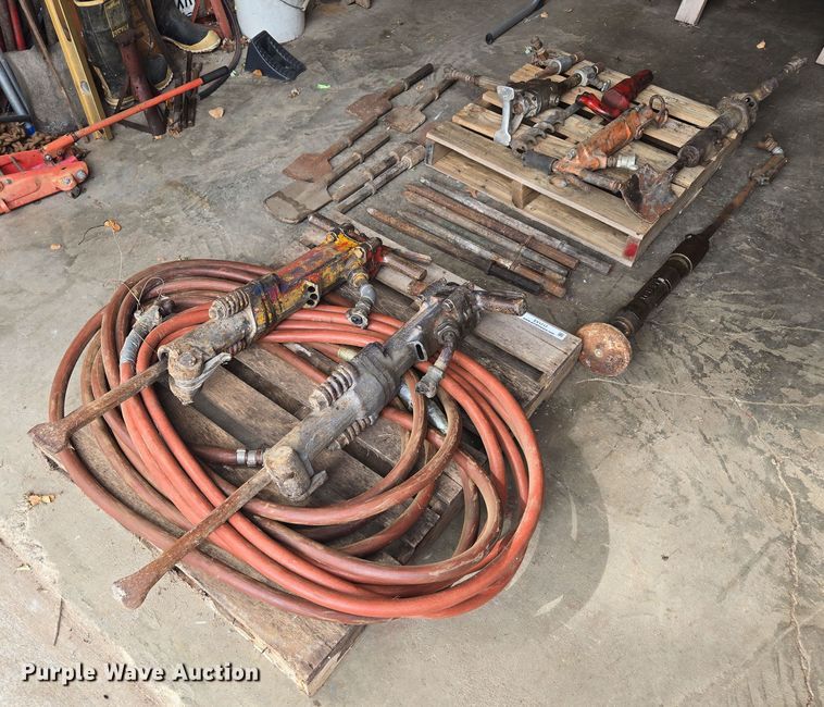 image for item EV1717 Tools