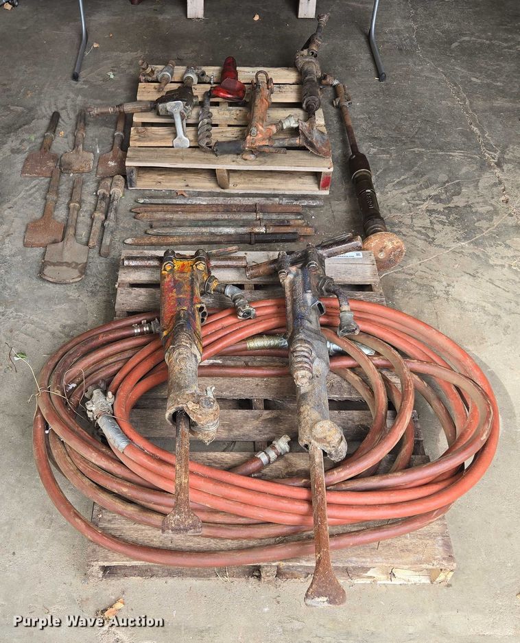 image for item EV1717 Tools