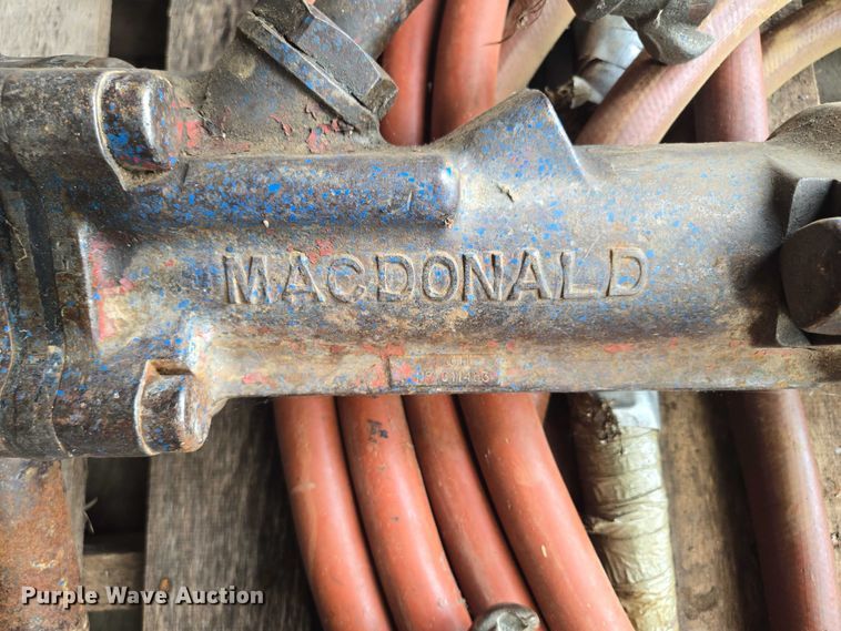 image for item EV1717 Tools