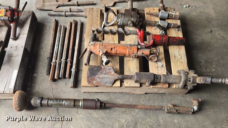 image for item EV1717 Tools