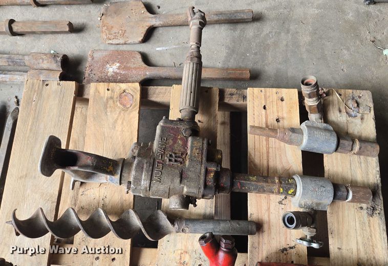 image for item EV1717 Tools