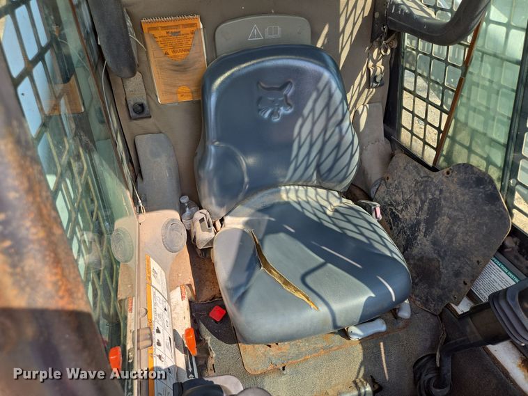 image for item EV1723 2008 Bobcat S330 skid steer loader