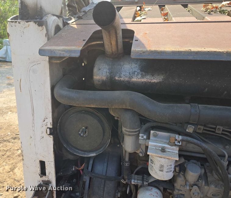 image for item EV1723 2008 Bobcat S330 skid steer loader