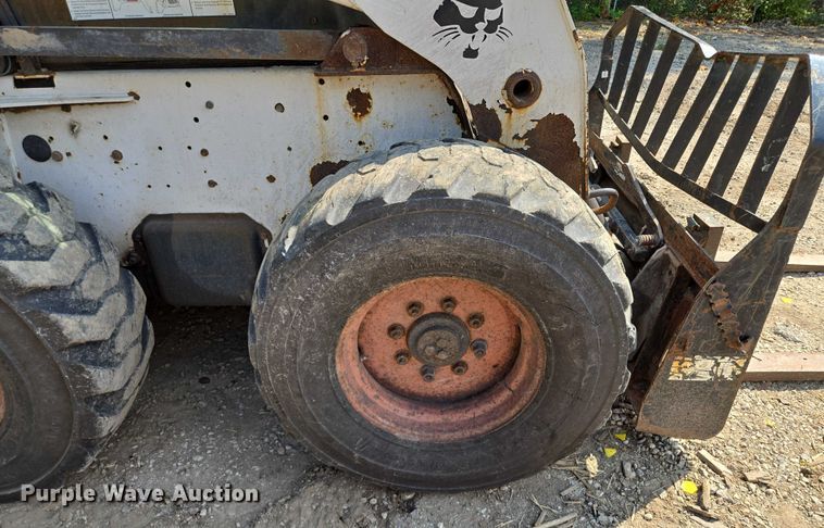 image for item EV1723 2008 Bobcat S330 skid steer loader