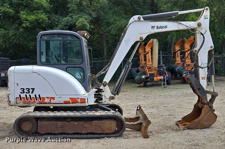 image for item EV1724 2008 Bobcat 337G mini excavator
