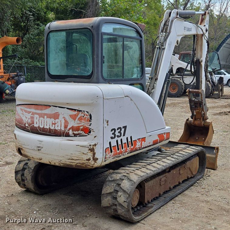 image for item EV1724 2008 Bobcat 337G mini excavator