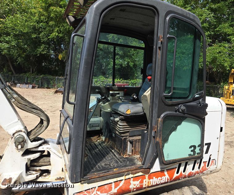 image for item EV1724 2008 Bobcat 337G mini excavator