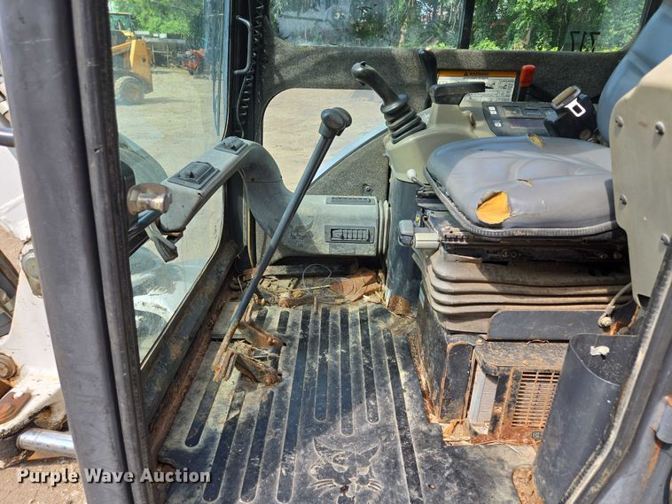 image for item EV1724 2008 Bobcat 337G mini excavator