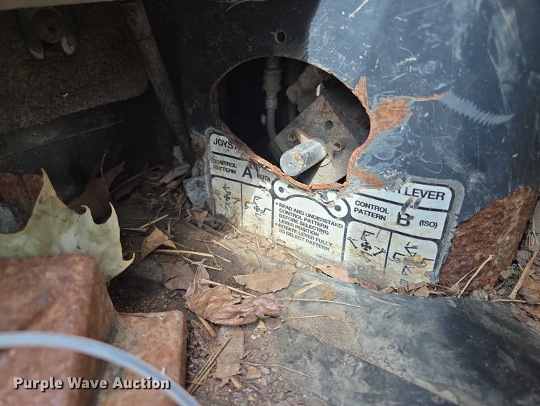 image for item EV1724 2008 Bobcat 337G mini excavator