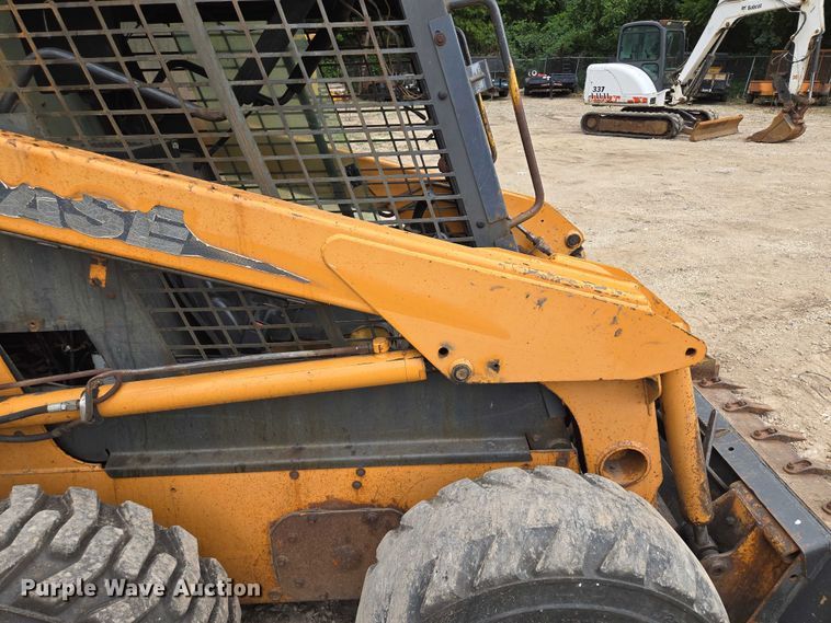 image for item EV1725 2002 Case 60XT skid steer loader