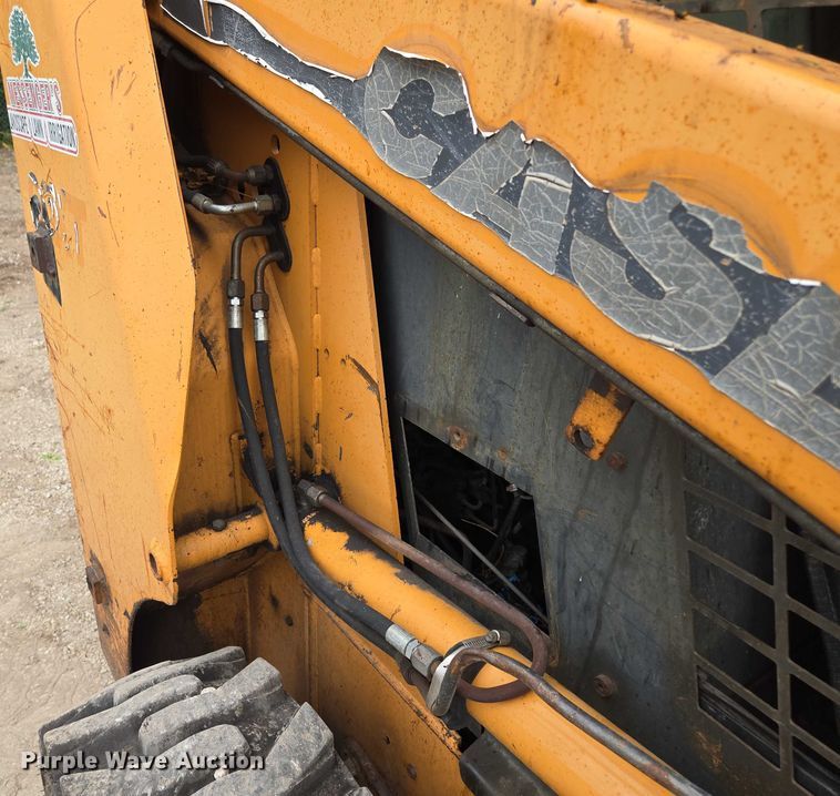 image for item EV1725 2002 Case 60XT skid steer loader