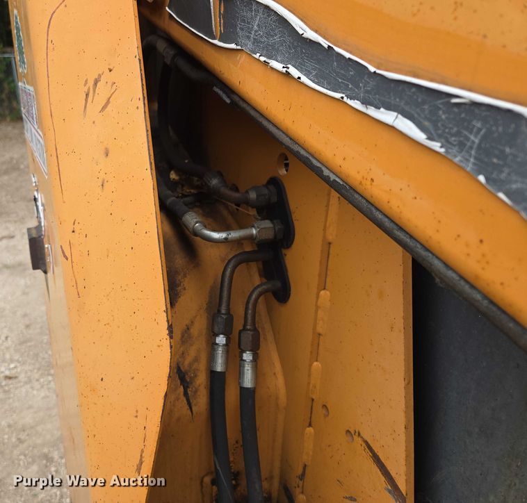 image for item EV1725 2002 Case 60XT skid steer loader