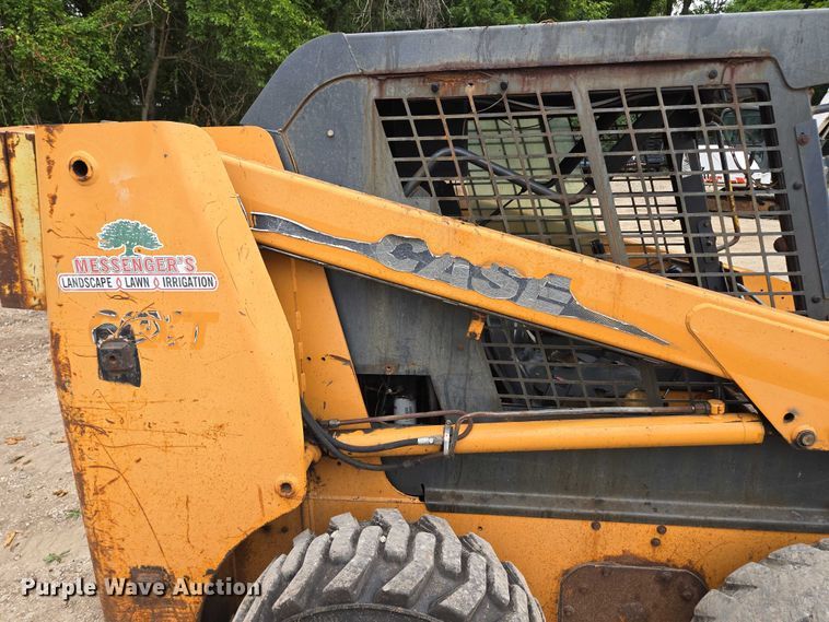 image for item EV1725 2002 Case 60XT skid steer loader