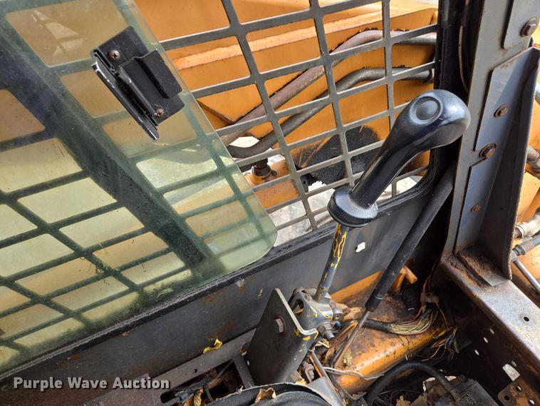 image for item EV1725 2002 Case 60XT skid steer loader