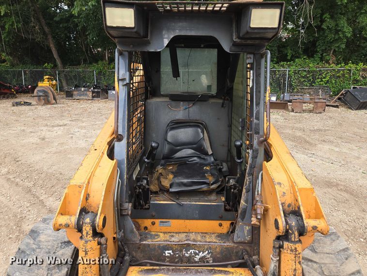 image for item EV1725 2002 Case 60XT skid steer loader