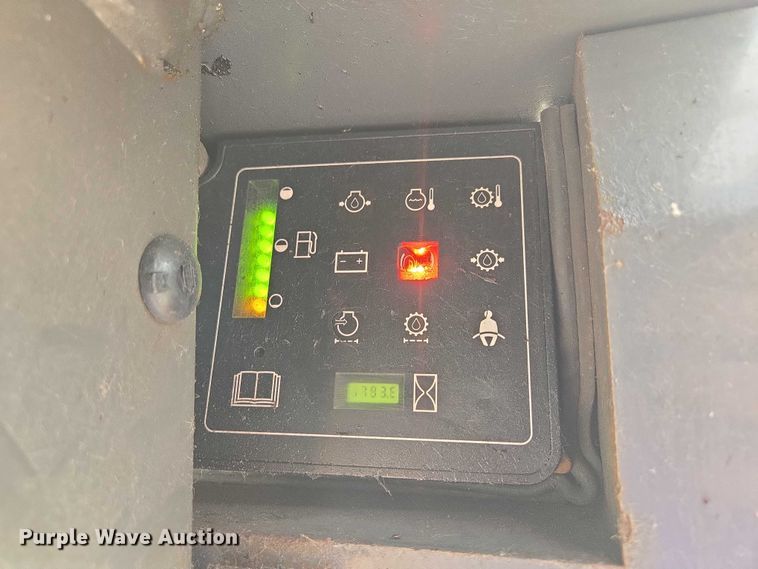 image for item EV1725 2002 Case 60XT skid steer loader