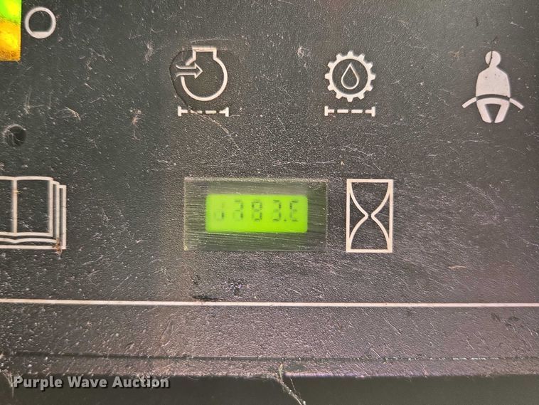 image for item EV1725 2002 Case 60XT skid steer loader