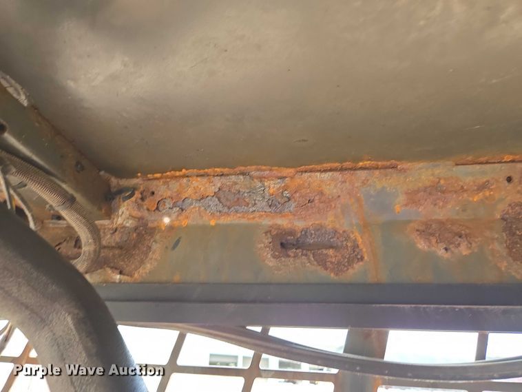 image for item EV1725 2002 Case 60XT skid steer loader