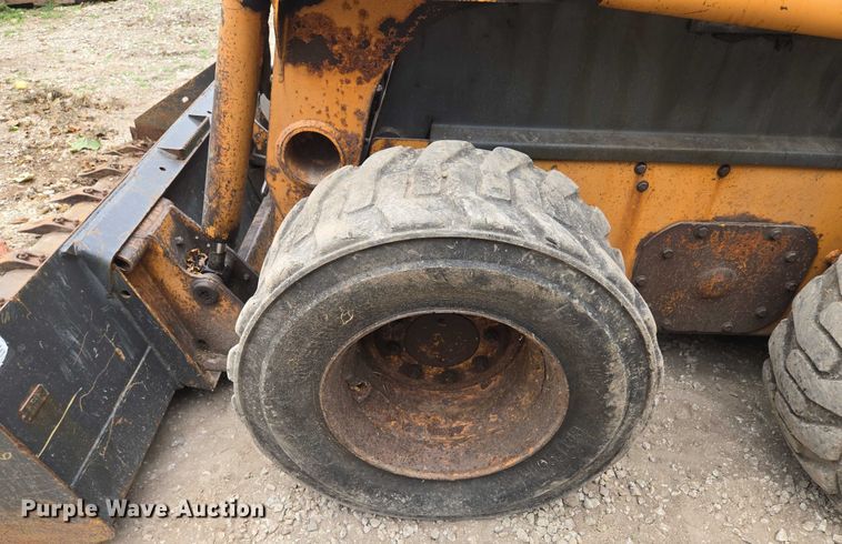 image for item EV1725 2002 Case 60XT skid steer loader