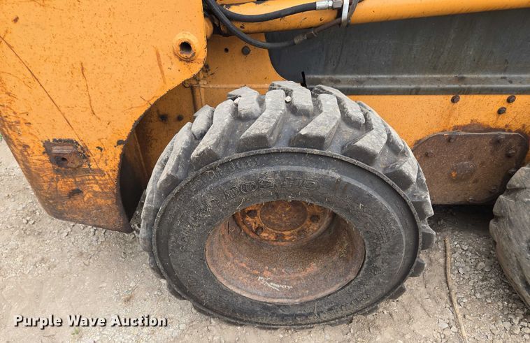 image for item EV1725 2002 Case 60XT skid steer loader