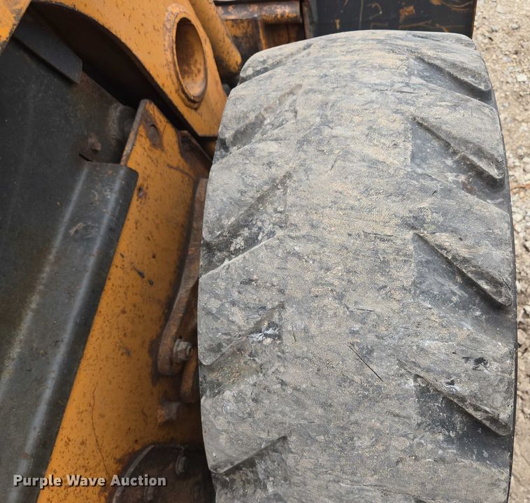 image for item EV1725 2002 Case 60XT skid steer loader