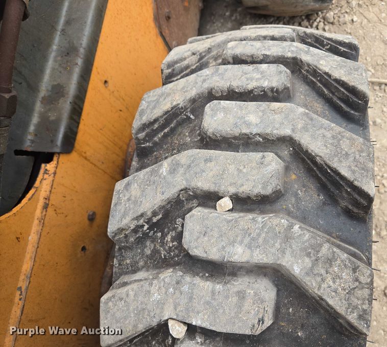 image for item EV1725 2002 Case 60XT skid steer loader