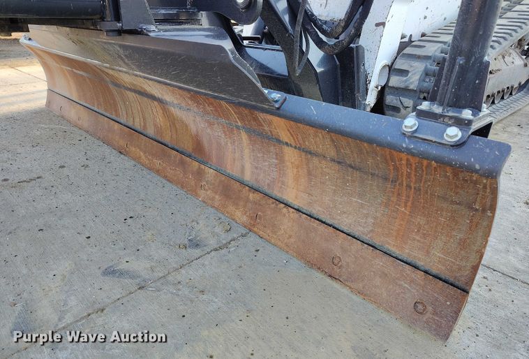 image for item IP9643 2023 Bobcat Grader 108 skid steer grader