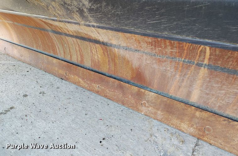 image for item IP9643 2023 Bobcat Grader 108 skid steer grader