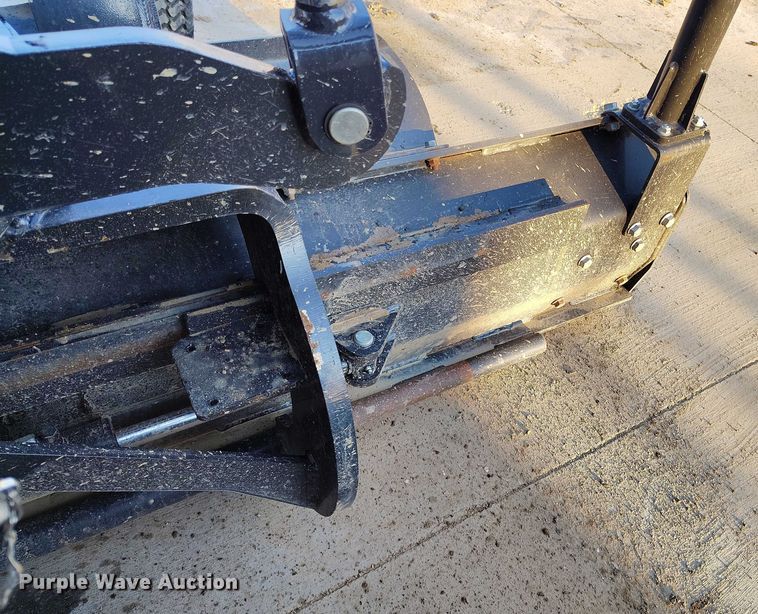 image for item IP9643 2023 Bobcat Grader 108 skid steer grader