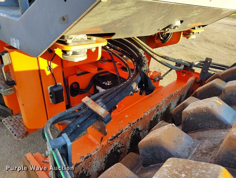 image for item IP9644 2012 Hamm 3205P single drum vibratory roller