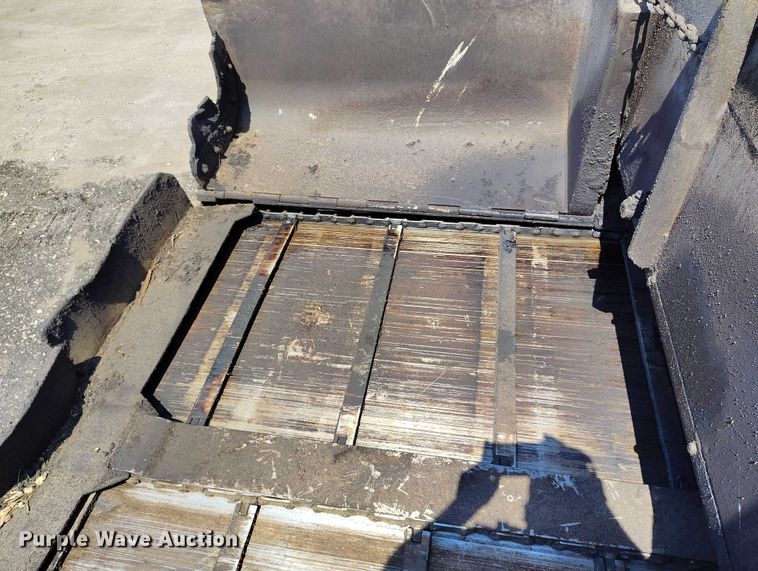 image for item IP9660 Lee-Boy 8515 paver