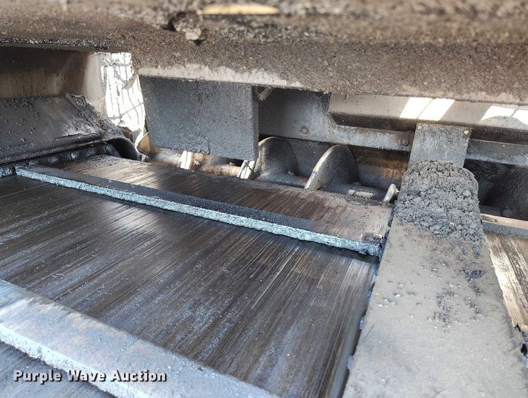 image for item IP9660 Lee-Boy 8515 paver