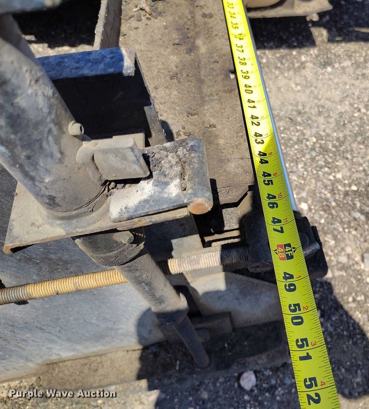 image for item IP9660 Lee-Boy 8515 paver