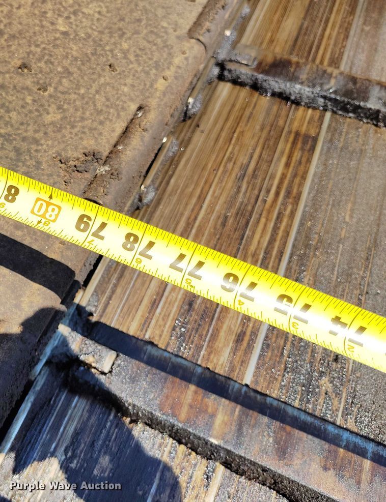 image for item IP9660 Lee-Boy 8515 paver