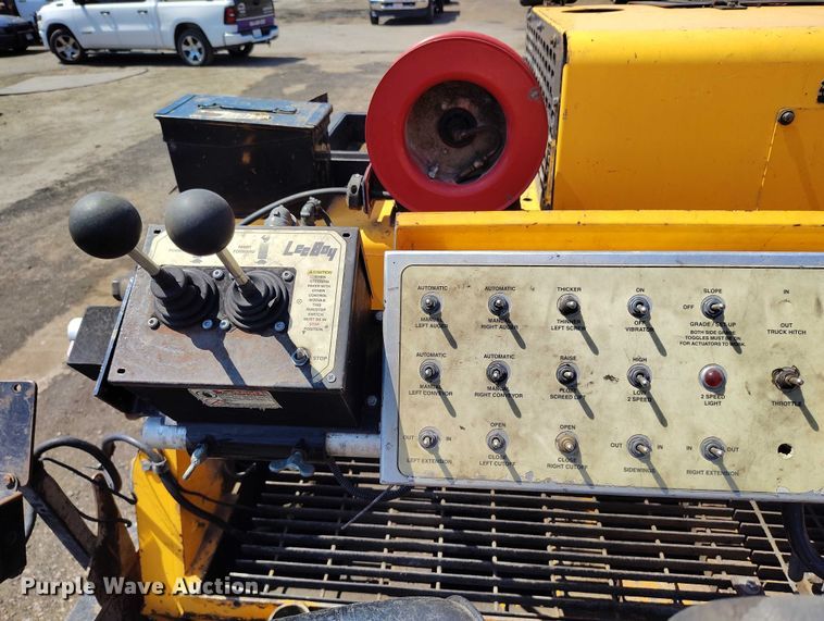 image for item IP9660 Lee-Boy 8515 paver