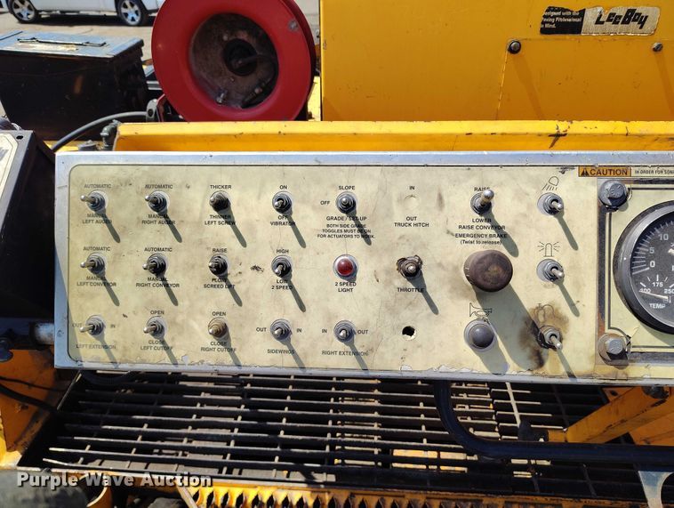 image for item IP9660 Lee-Boy 8515 paver