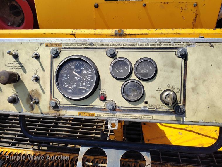 image for item IP9660 Lee-Boy 8515 paver