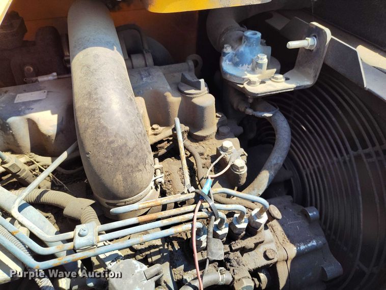 image for item IP9660 Lee-Boy 8515 paver